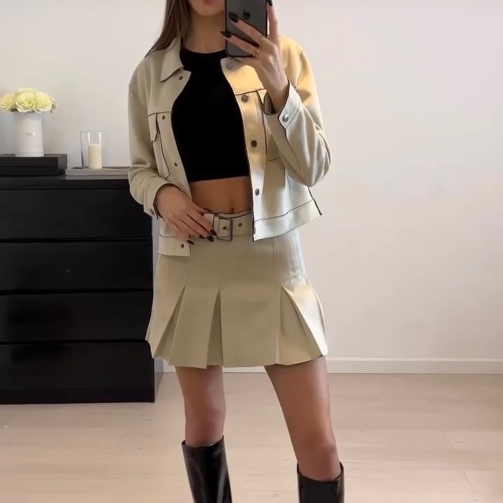 NWT Zara Bloggers Favorite Skirt 📷